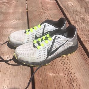 Men’s Nike’s never worn